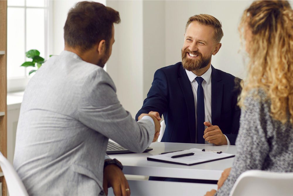 Gilbert-Blog-First-Time-Homebuyers-Guide-How-to-Find-the-Right-Real-Estate-Agent-Featured-Image